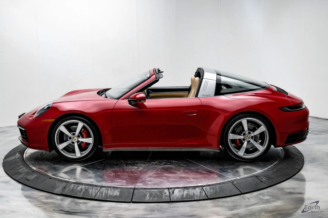 2021 Porsche 992 Targa 4 & 4S - Image 8 of 21