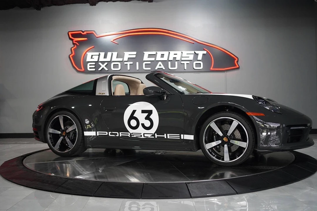 2021 Porsche 992 Targa 4 & 4S - Image 9 of 31