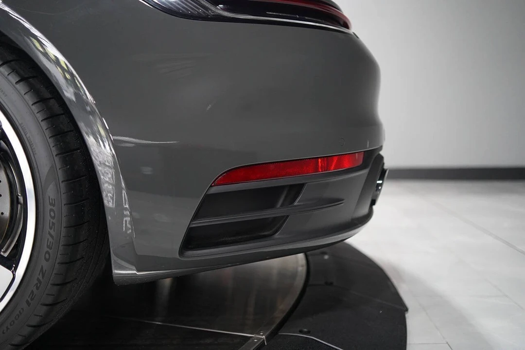 2021 Porsche 992 Targa 4 & 4S - Image 25 of 31