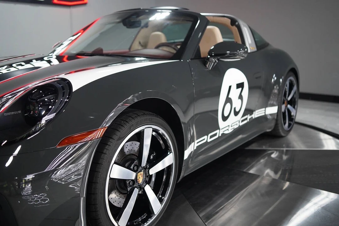 2021 Porsche 992 Targa 4 & 4S - Image 28 of 31