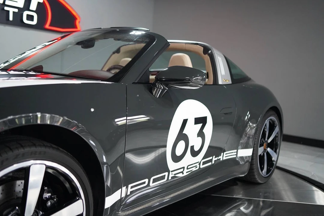 2021 Porsche 992 Targa 4 & 4S - Image 18 of 31