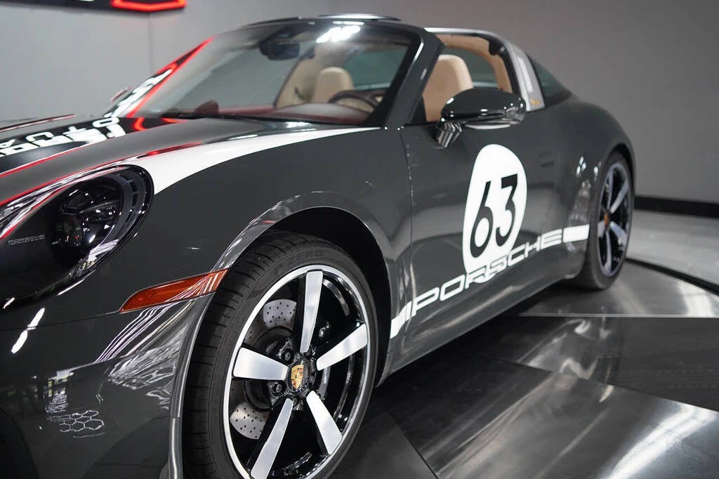2021 Porsche 992 Targa 4 & 4S - Image 28 of 31