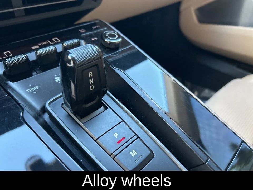 2021 Porsche 992 Targa 4 & 4S - Image 14 of 31