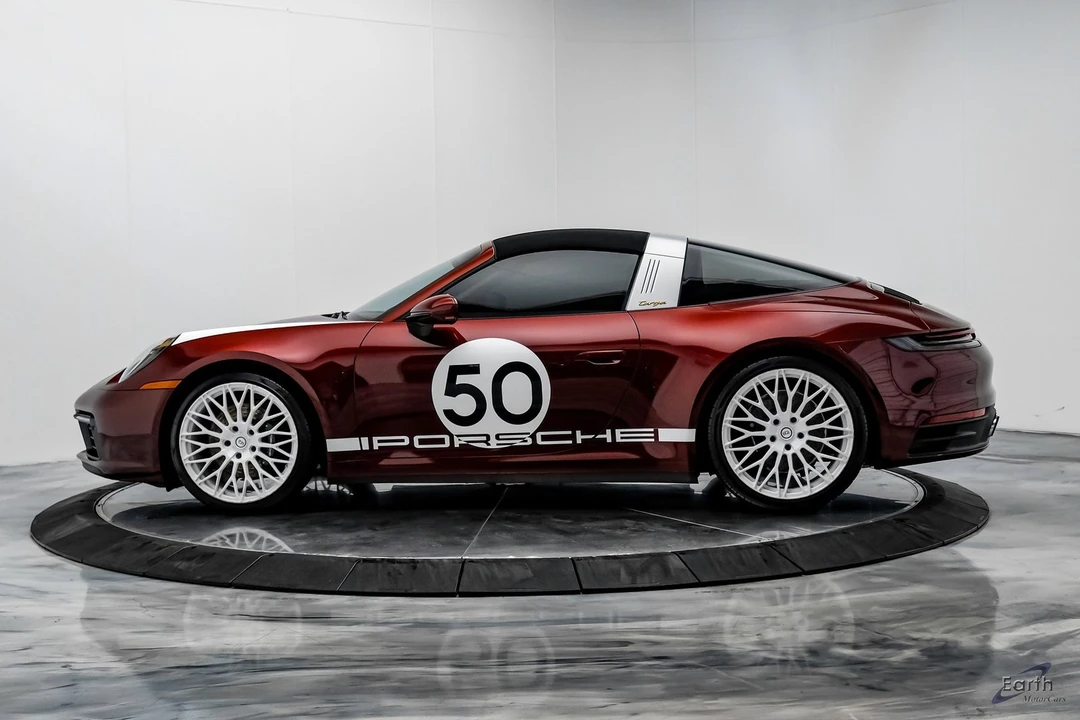 2021 Porsche 992 Targa 4 & 4S - Image 6 of 12