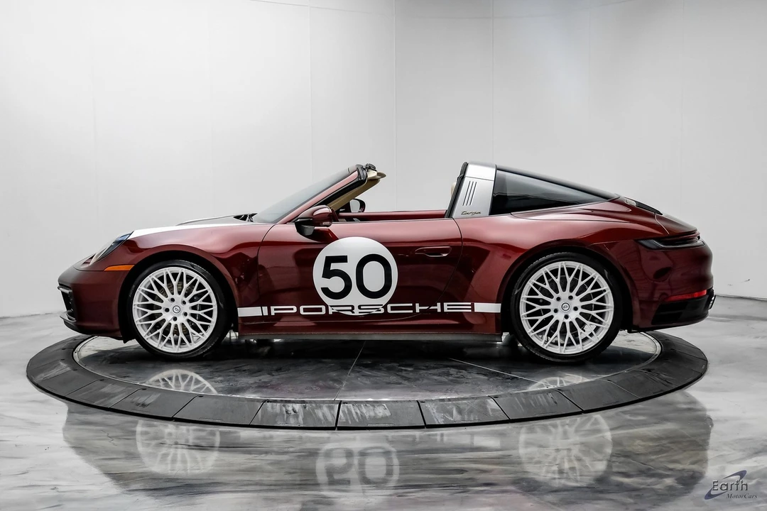 2021 Porsche 992 Targa 4 & 4S - Image 5 of 12