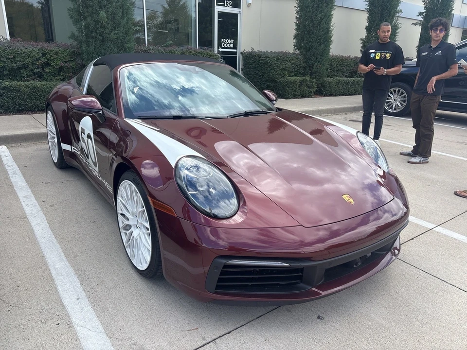 2021 Porsche 992 Targa 4 & 4S - Image 4 of 9
