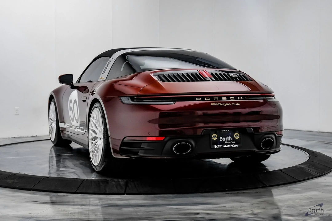 2021 Porsche 992 Targa 4 & 4S - Image 10 of 12