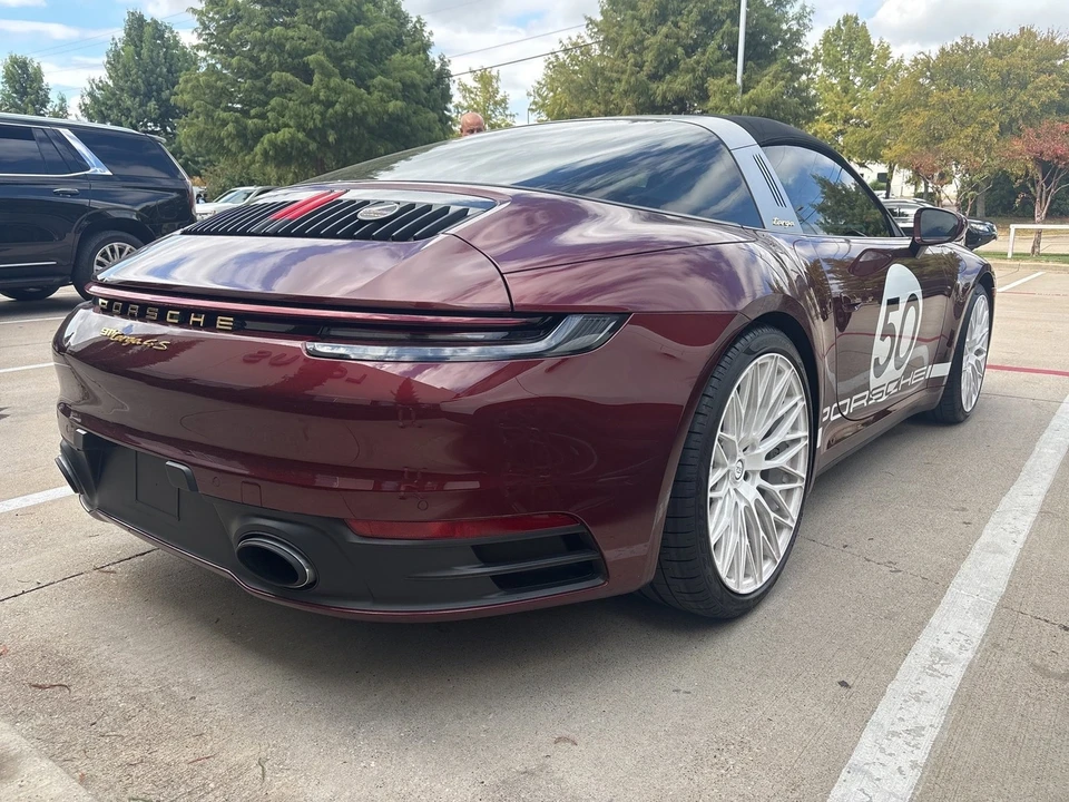 2021 Porsche 992 Targa 4 & 4S - Image 8 of 9