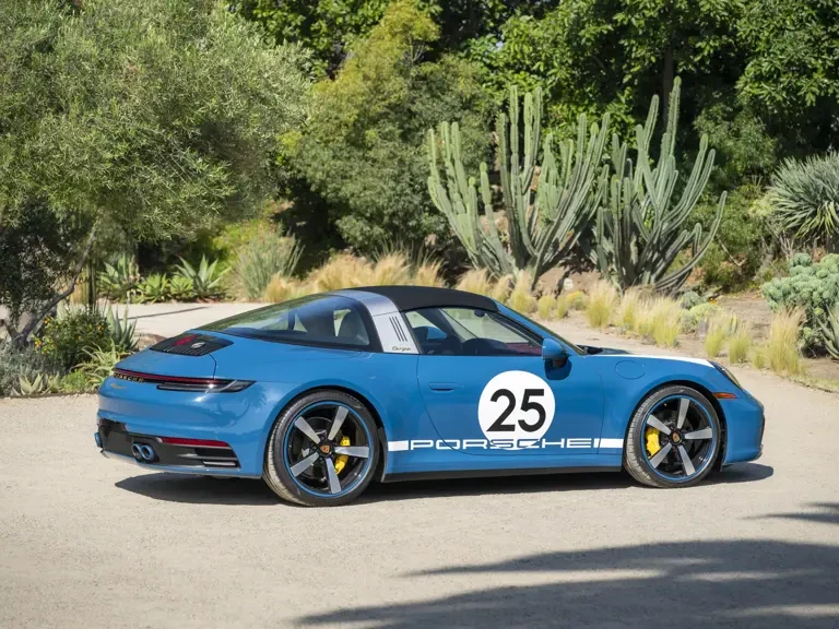 2021 Porsche 992 Targa 4 & 4S - Image 3 of 31