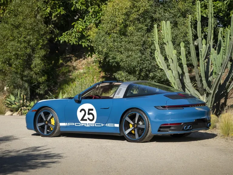 2021 Porsche 992 Targa 4 & 4S - Image 11 of 31