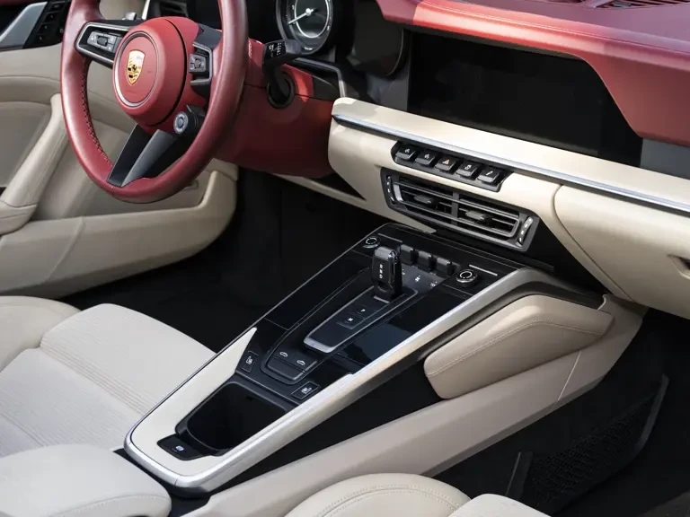 2021 Porsche 992 Targa 4 & 4S - Image 15 of 31