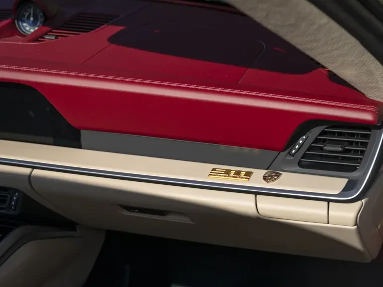 2021 Porsche 992 Targa 4 & 4S - Image 21 of 31