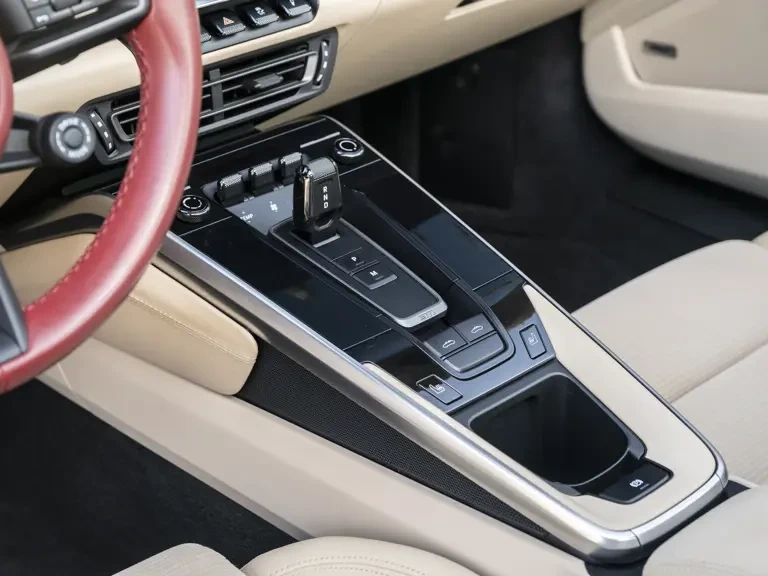 2021 Porsche 992 Targa 4 & 4S - Image 17 of 31