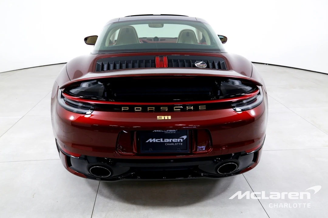 2021 Porsche 992 Targa 4 & 4S - Image 8 of 12