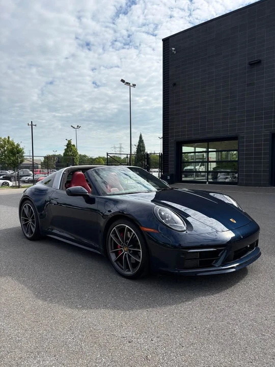 2021 Porsche 992 Targa 4 & 4S - Image 2 of 13