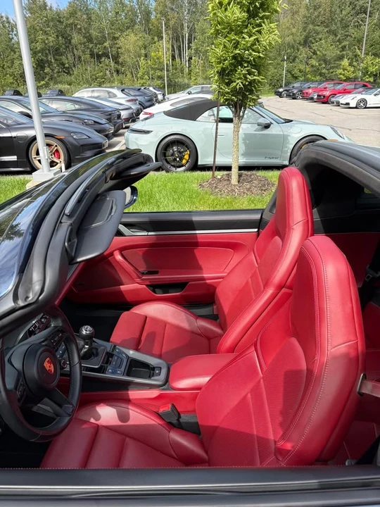 2021 Porsche 992 Targa 4 & 4S - Image 10 of 13