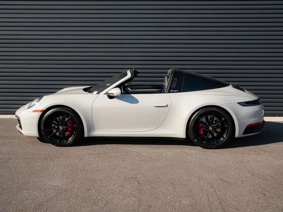 2021 Porsche 992 Targa 4 & 4S - Image 2 of 7