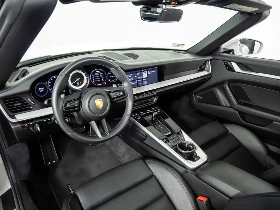 2021 Porsche 992 Targa 4 & 4S - Image 4 of 7