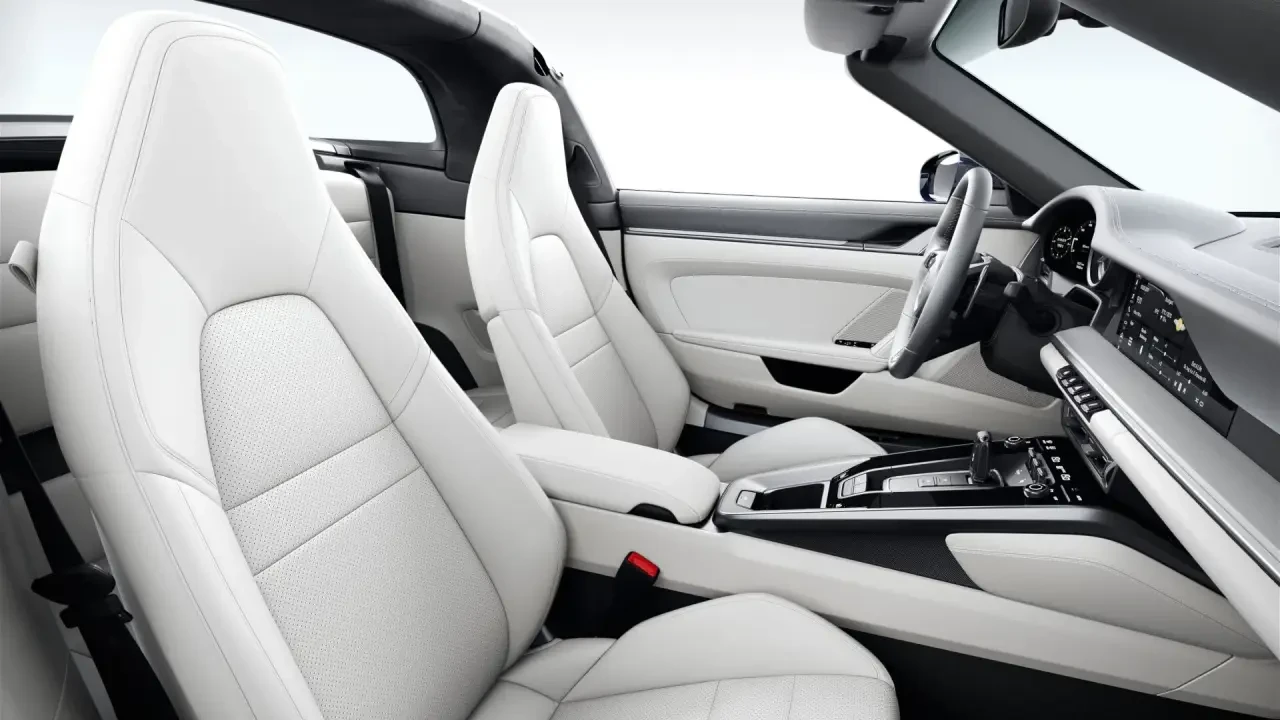 2021 Porsche 992 Targa 4 & 4S - Image 5 of 7