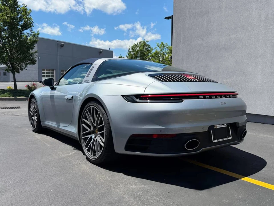 2021 Porsche 992 Targa 4 & 4S - Image 3 of 5