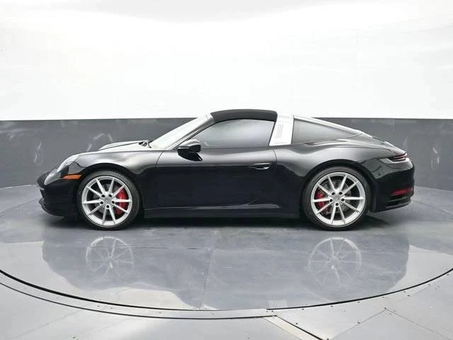 2021 Porsche 992 Targa 4 & 4S - Image 2 of 5