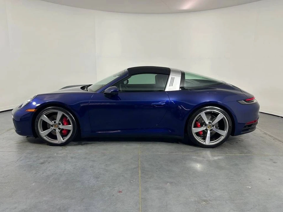 2021 Porsche 992 Targa 4 & 4S - Image 2 of 5