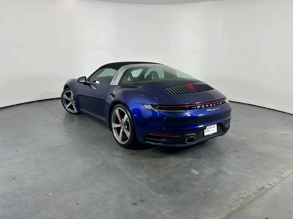 2021 Porsche 992 Targa 4 & 4S - Image 3 of 5