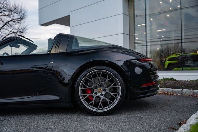 2021 Porsche 992 Targa 4 & 4S - Image 17 of 21