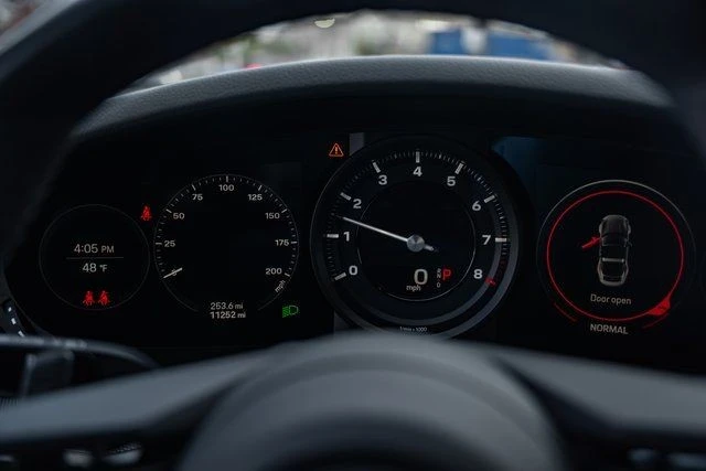 2021 Porsche - Image 31 of 31