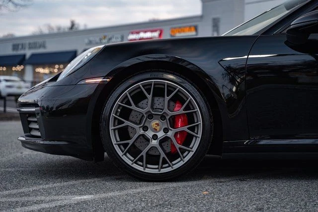 2021 Porsche 992 Targa 4 & 4S - Image 16 of 31