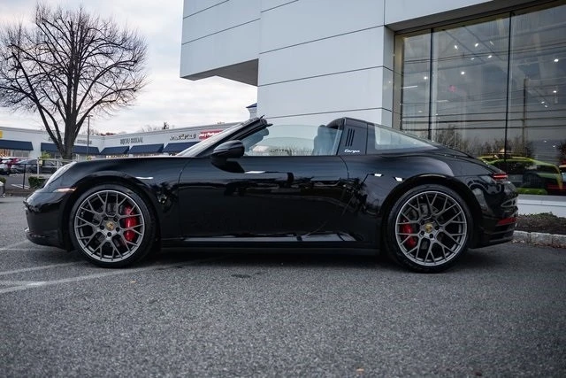 2021 Porsche 992 Targa 4 & 4S - Image 7 of 12