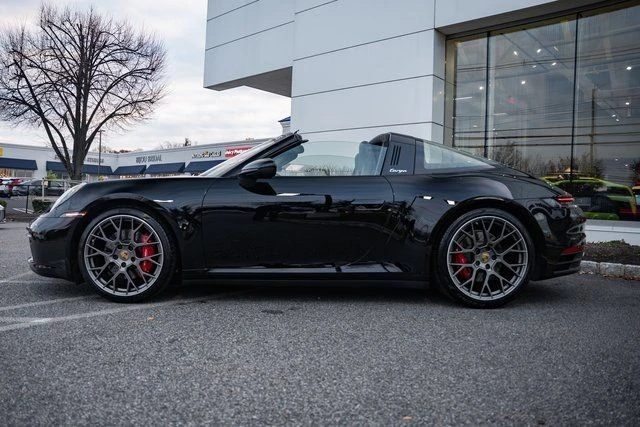 2021 Porsche - Image 7 of 31