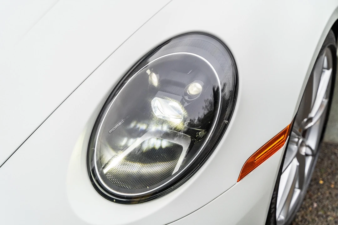 2021 Porsche 992 Targa 4 & 4S - Image 26 of 31