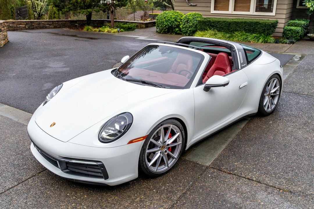 2021 Porsche 992 Targa 4 & 4S - Image 8 of 31