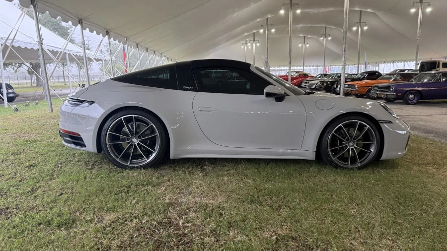 2021 Porsche 992 Targa 4 & 4S - Image 2 of 9