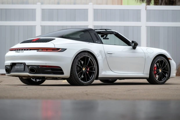 2021 Porsche 992 Targa 4 & 4S - Image 2 of 7