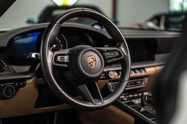 2021 Porsche 992 Targa 4 & 4S - Image 5 of 7