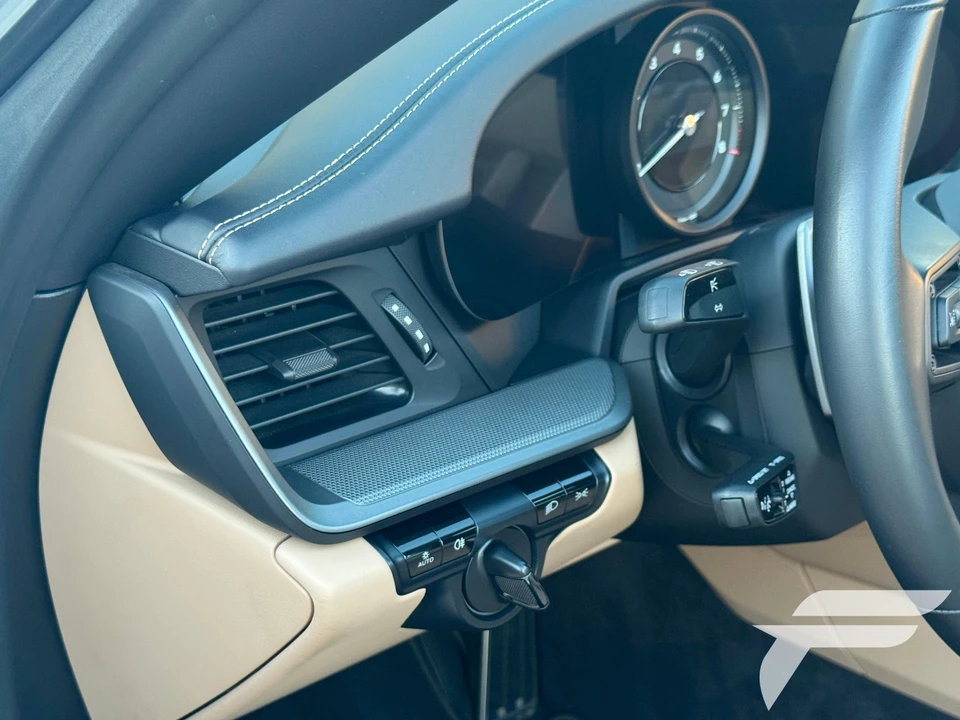 2021 Porsche 992 Targa 4 & 4S - Image 20 of 21