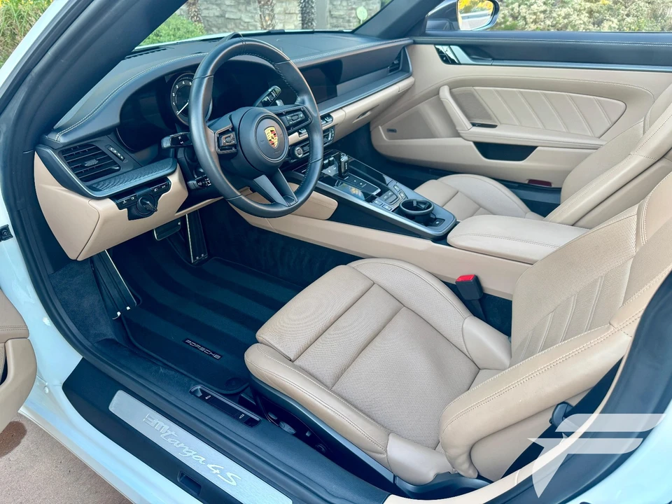 2021 Porsche 992 Targa 4 & 4S - Image 19 of 21
