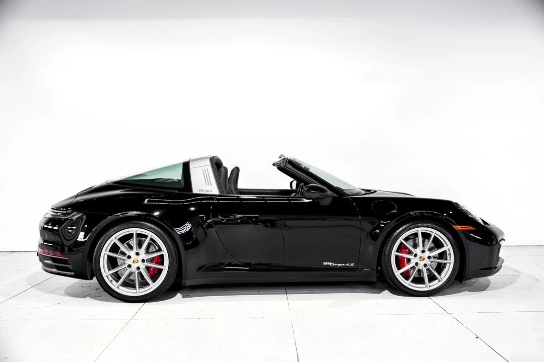 2021 Porsche 992 Targa 4 & 4S - Image 2 of 12