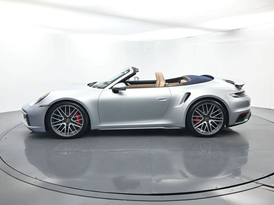 2021 Porsche 992 Turbo - Image 2 of 31