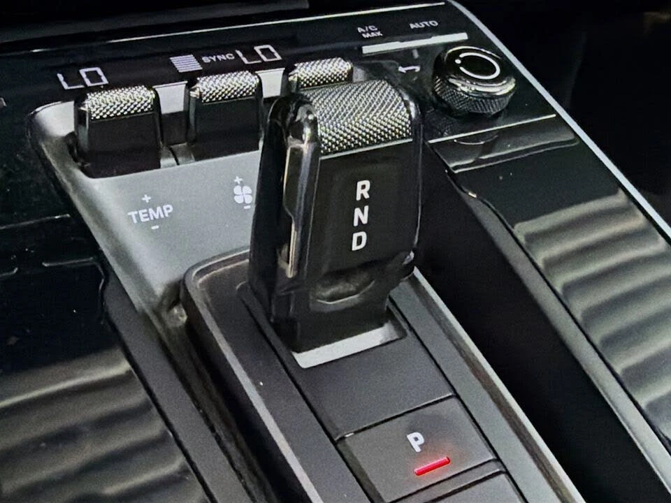 2021 Porsche 992 Turbo - Image 18 of 31