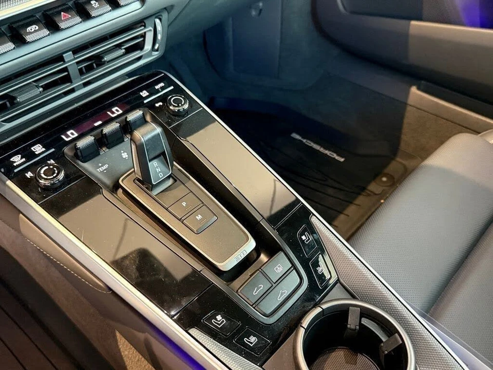 2021 Porsche 992 Turbo - Image 17 of 31