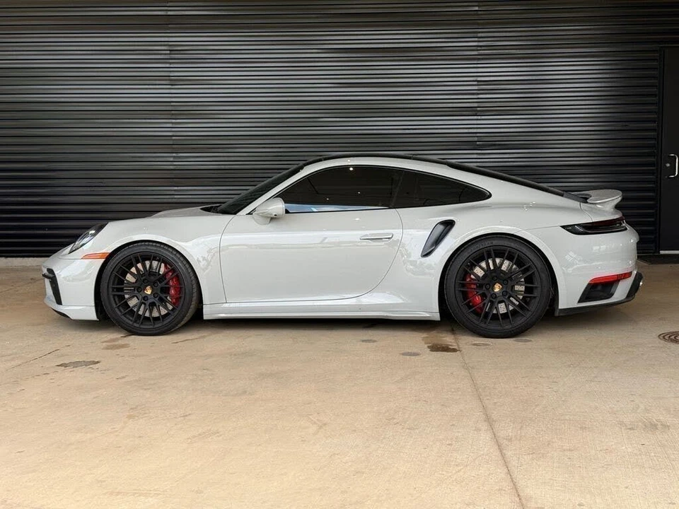 2021 Porsche 992 Turbo - Image 2 of 31
