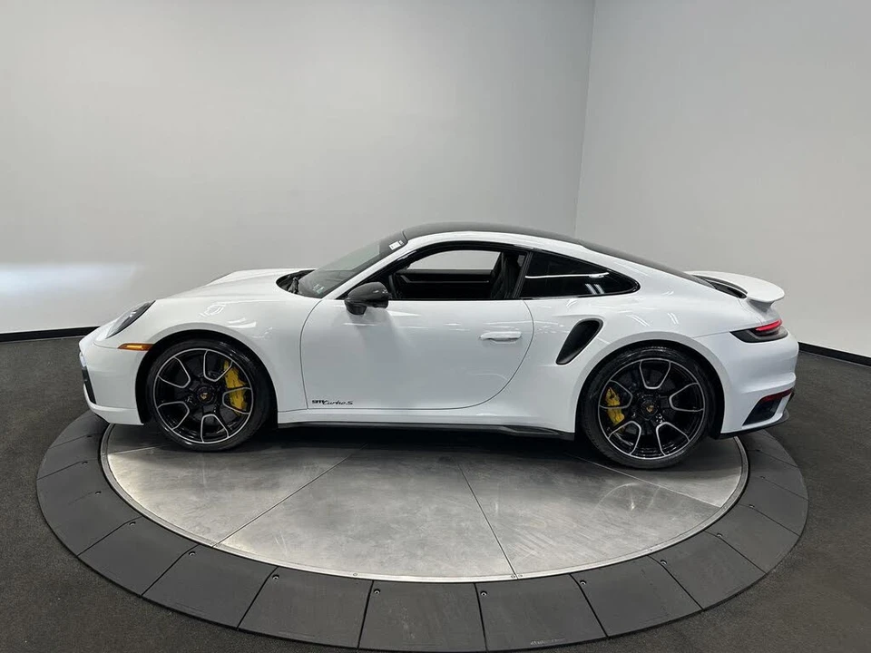 2021 Porsche 992 Turbo - Image 2 of 31