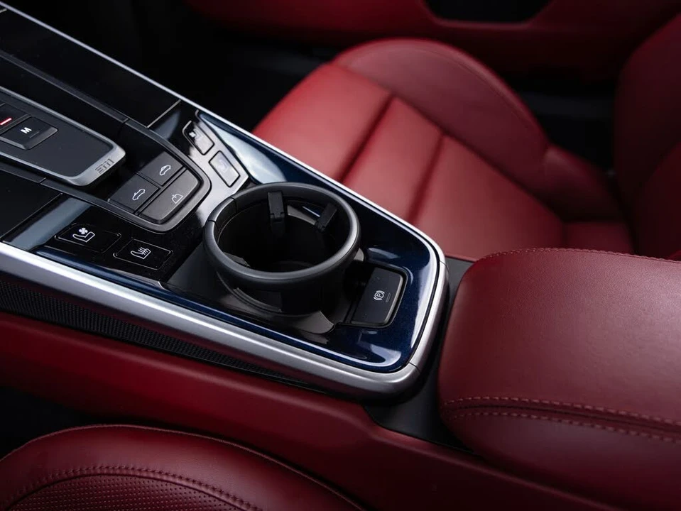 2021 Porsche 992 Turbo S - Image 19 of 31