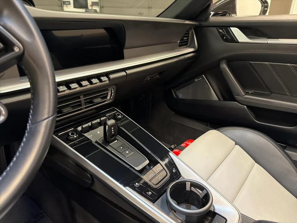 2021 Porsche 992 Turbo S - Image 20 of 31