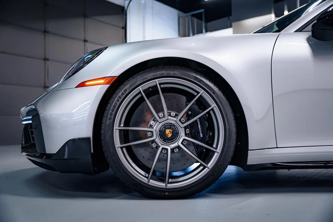 2021 Porsche 992 Turbo S - Image 17 of 31