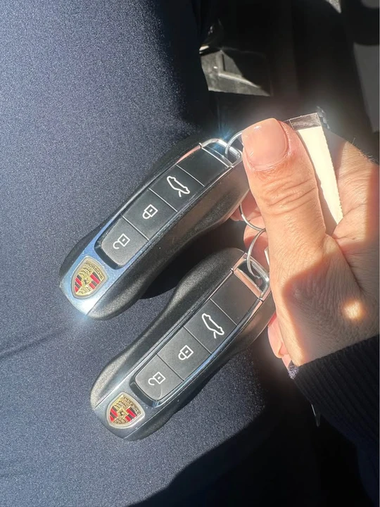 2021 Porsche 992 Turbo - Image 9 of 10