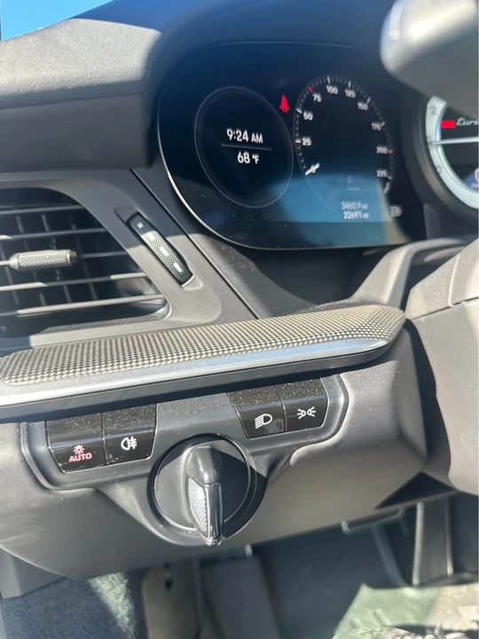2021 Porsche 992 Turbo - Image 8 of 10